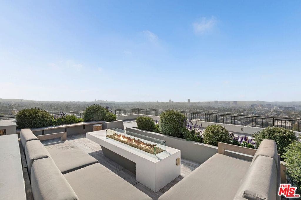 1100 Alta Loma Road, #1002, West Hollywood, CA 90069