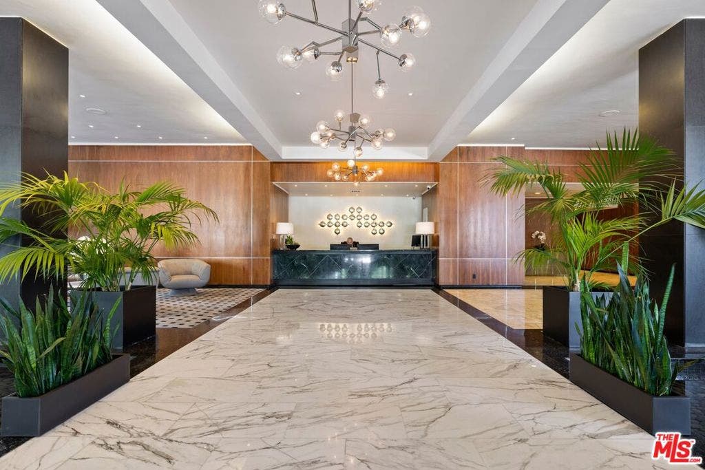 1100 Alta Loma Road, #1002, West Hollywood, CA 90069