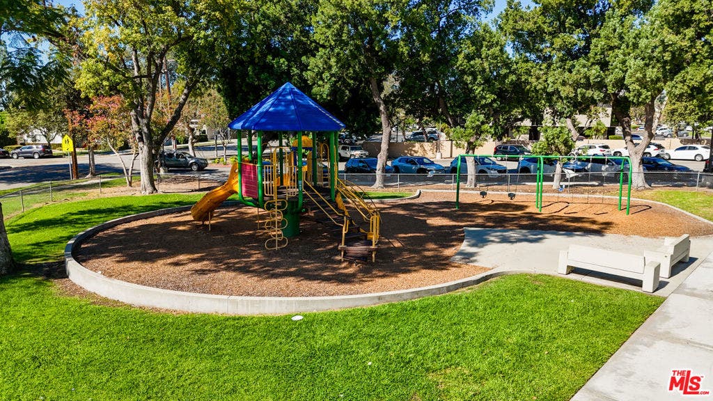 1088 W 11th Street, Upland, CA 91786 1088 W 11th Street, Upland, CA 91786
