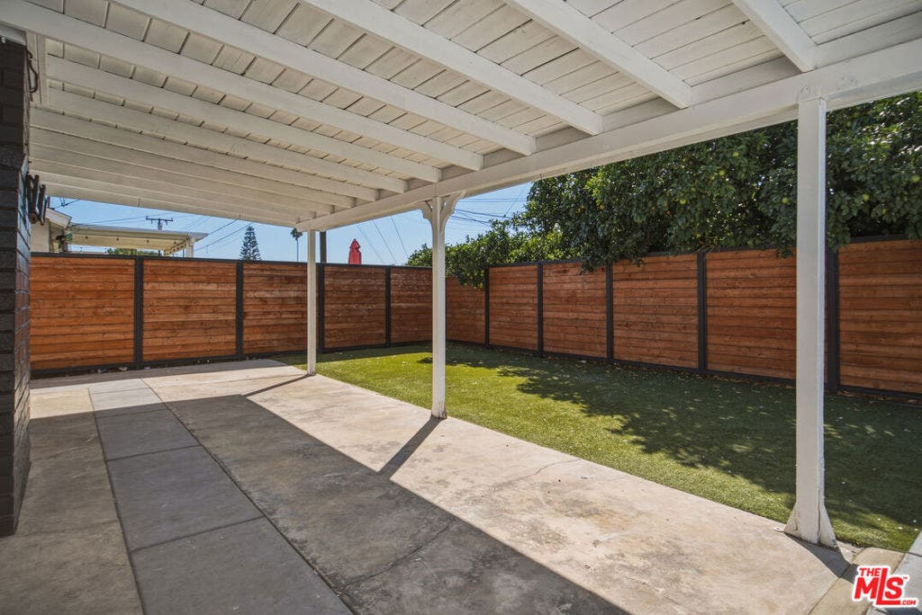 1088 W 11th Street, Upland, CA 91786 1088 W 11th Street, Upland, CA 91786