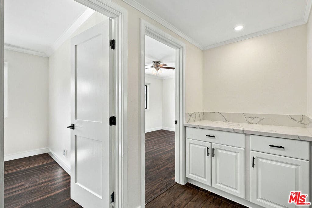 1088 W 11th Street, Upland, CA 91786 1088 W 11th Street, Upland, CA 91786