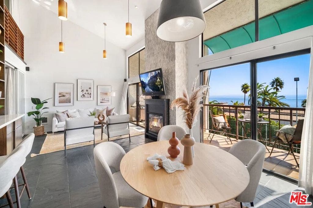 26664 Seagull Way, #A211, Malibu, CA 90265 26664 Seagull Way, #A211, Malibu, CA 90265
