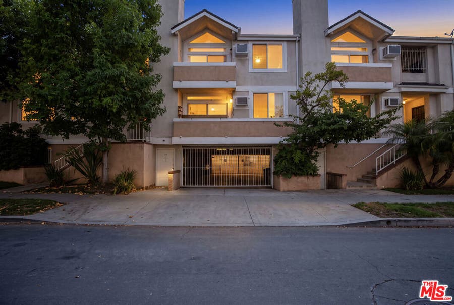 Property photo for 9707 Charnock Avenue, #203, Los Angeles, CA