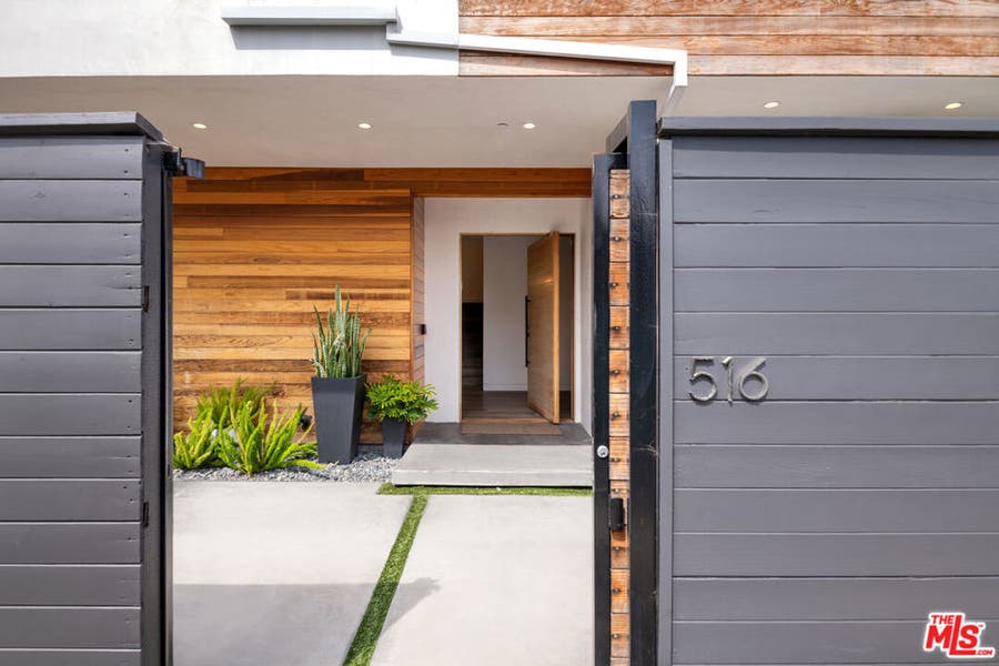 Property photo for 516 Vernon Avenue, Venice, CA