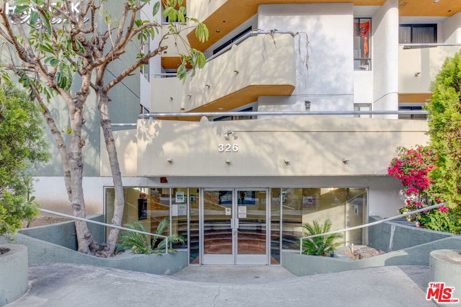 Property photo for 326 Westminster Avenue, #404, Los Angeles, CA