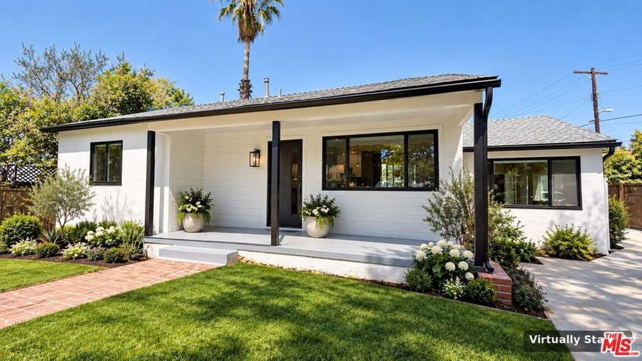 Property photo for 17807 Bromley Court, #1/2, Encino, CA