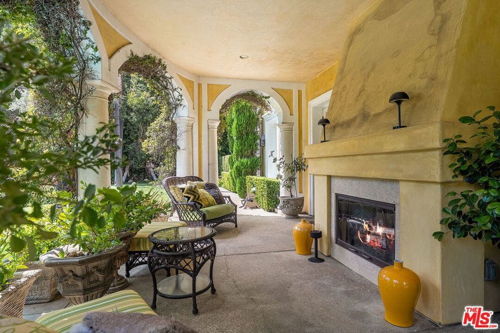 13935 Durham Road, Beverly Hills, CA 90210 13935 Durham Road, Beverly Hills, CA 90210