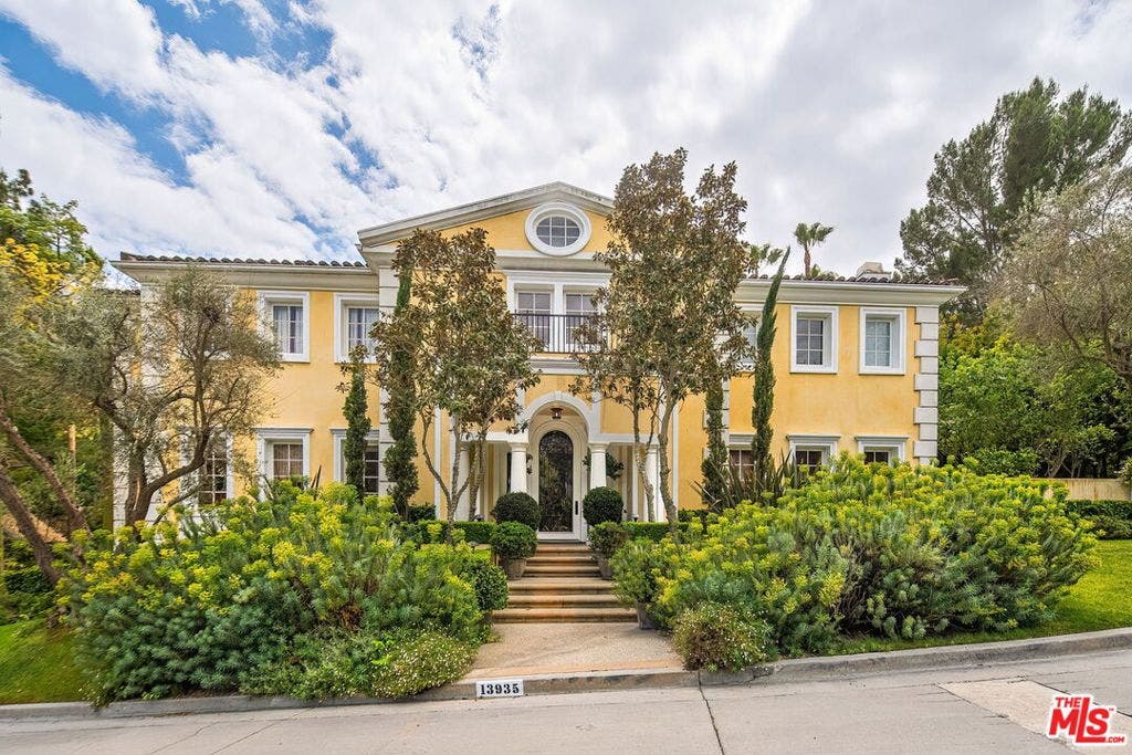 13935 Durham Road, Beverly Hills, CA 90210 13935 Durham Road, Beverly Hills, CA 90210