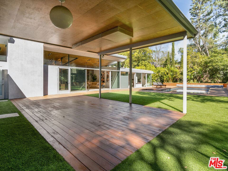 2538 Hutton Drive, Beverly Hills, CA 90210 2538 Hutton Drive, Beverly Hills, CA 90210