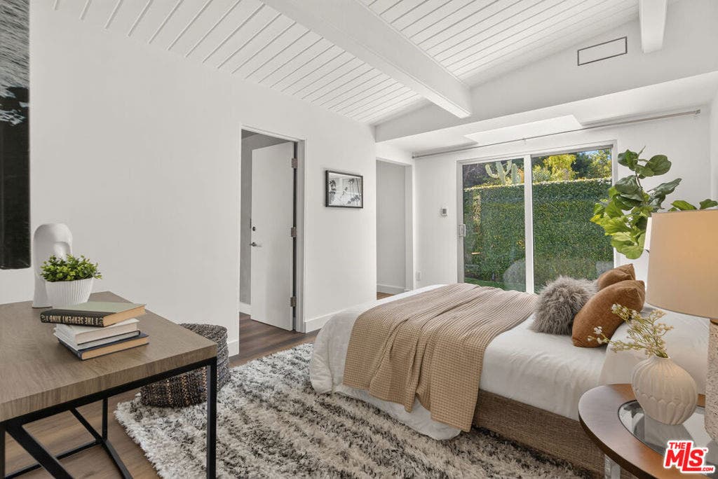 2538 Hutton Drive, Beverly Hills, CA 90210 2538 Hutton Drive, Beverly Hills, CA 90210