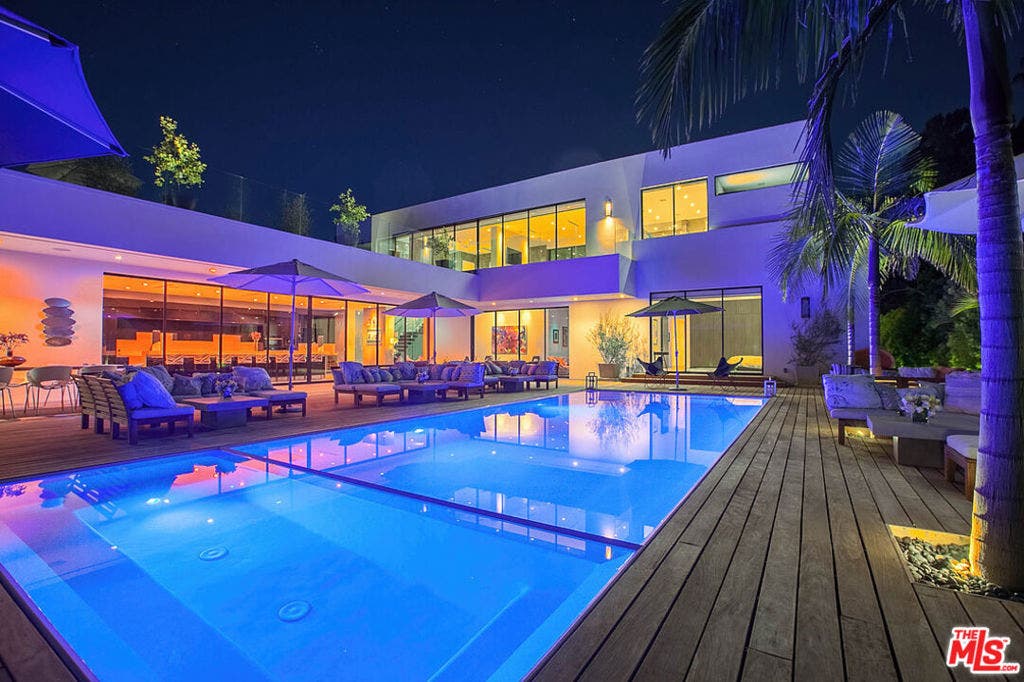 9570 SUNSET Boulevard, Beverly Hills, CA 90210