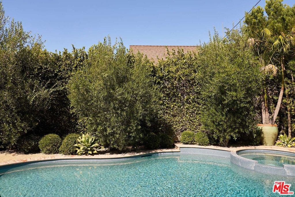 638 N Cherokee Avenue, Los Angeles, CA 90004 638 N Cherokee Avenue, Los Angeles, CA 90004
