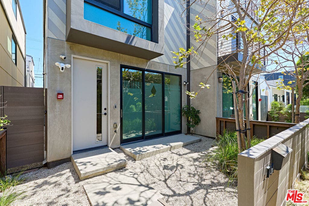 744 Brooks Avenue, Venice, CA 90291 744 Brooks Avenue, Venice, CA 90291