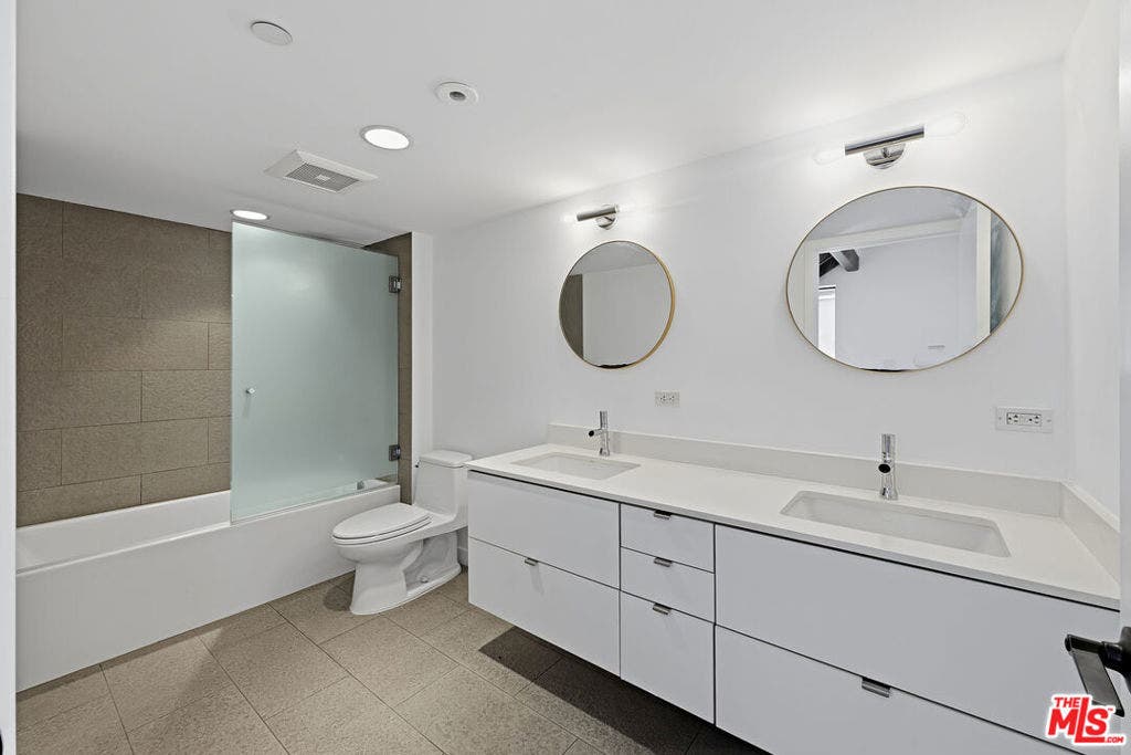 744 Brooks Avenue, Venice, CA 90291 744 Brooks Avenue, Venice, CA 90291
