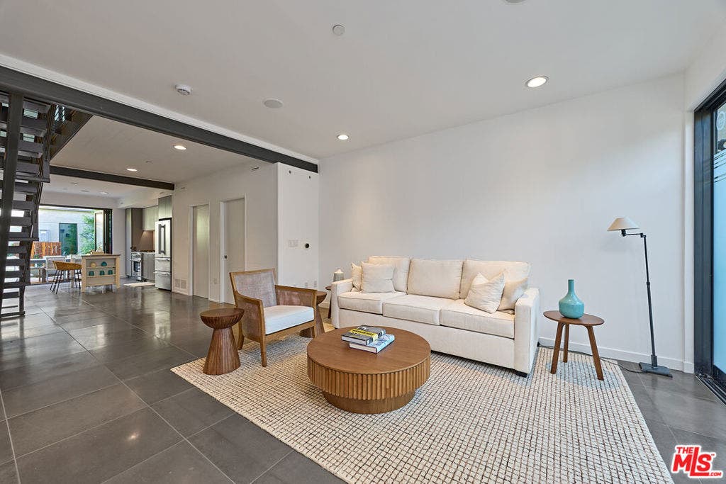 744 Brooks Avenue, Venice, CA 90291 744 Brooks Avenue, Venice, CA 90291