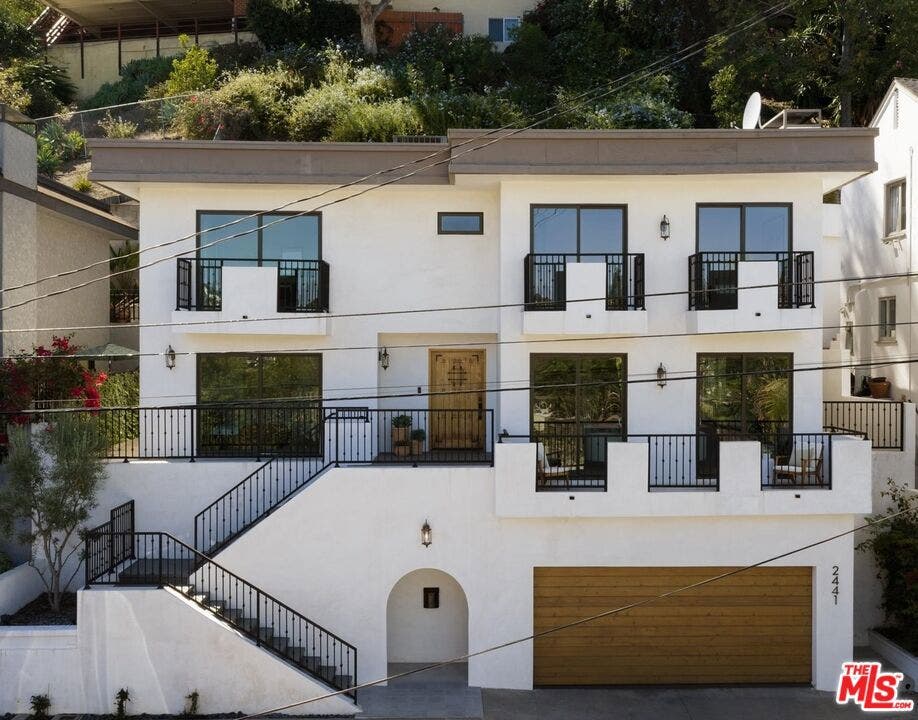 2441 Claremont Avenue, Los Angeles, CA 90027 2441 Claremont Avenue, Los Angeles, CA 90027