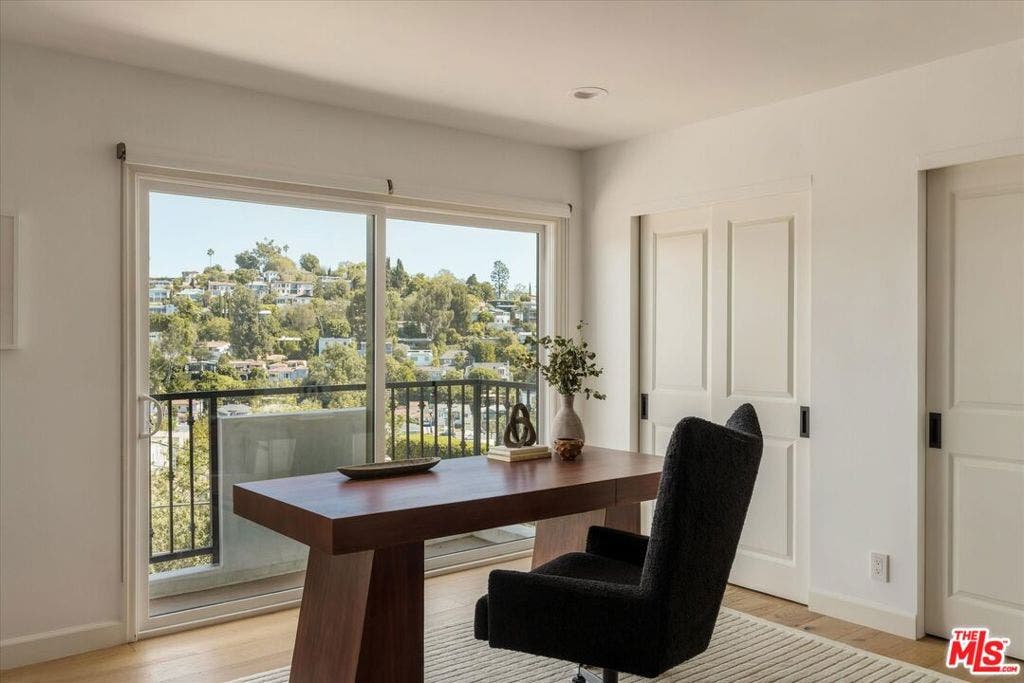 2441 Claremont Avenue, Los Angeles, CA 90027 2441 Claremont Avenue, Los Angeles, CA 90027