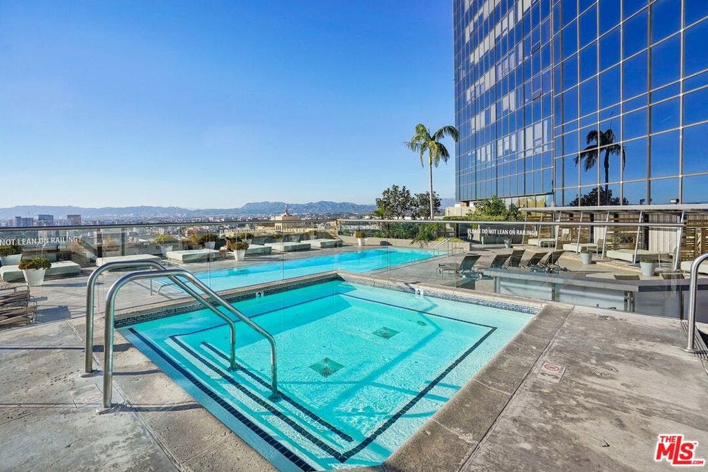 1100 Wilshire Boulevard, #1804, Los Angeles, CA 90017 1100 Wilshire Boulevard, #1804, Los Angeles, CA 90017