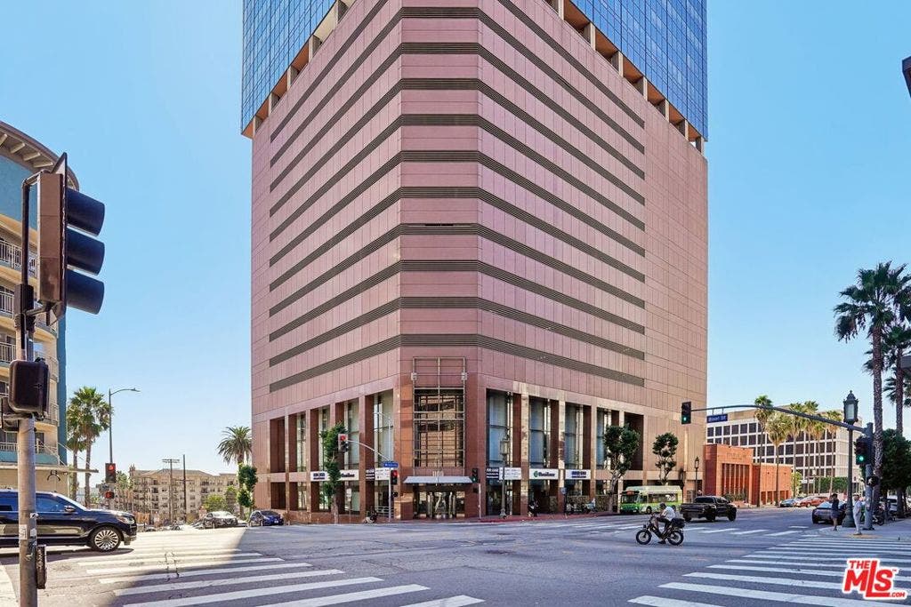 1100 Wilshire Boulevard, #1804, Los Angeles, CA 90017 1100 Wilshire Boulevard, #1804, Los Angeles, CA 90017