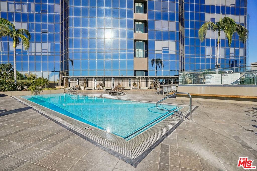 1100 Wilshire Boulevard, #1804, Los Angeles, CA 90017 1100 Wilshire Boulevard, #1804, Los Angeles, CA 90017