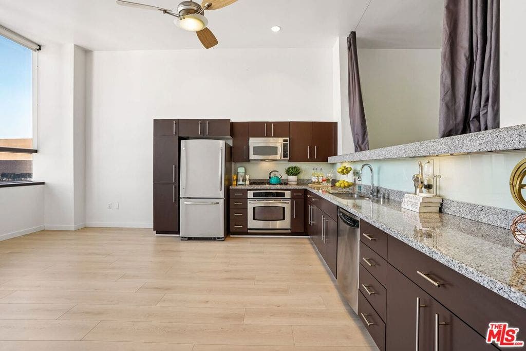 1100 Wilshire Boulevard, #1804, Los Angeles, CA 90017 1100 Wilshire Boulevard, #1804, Los Angeles, CA 90017