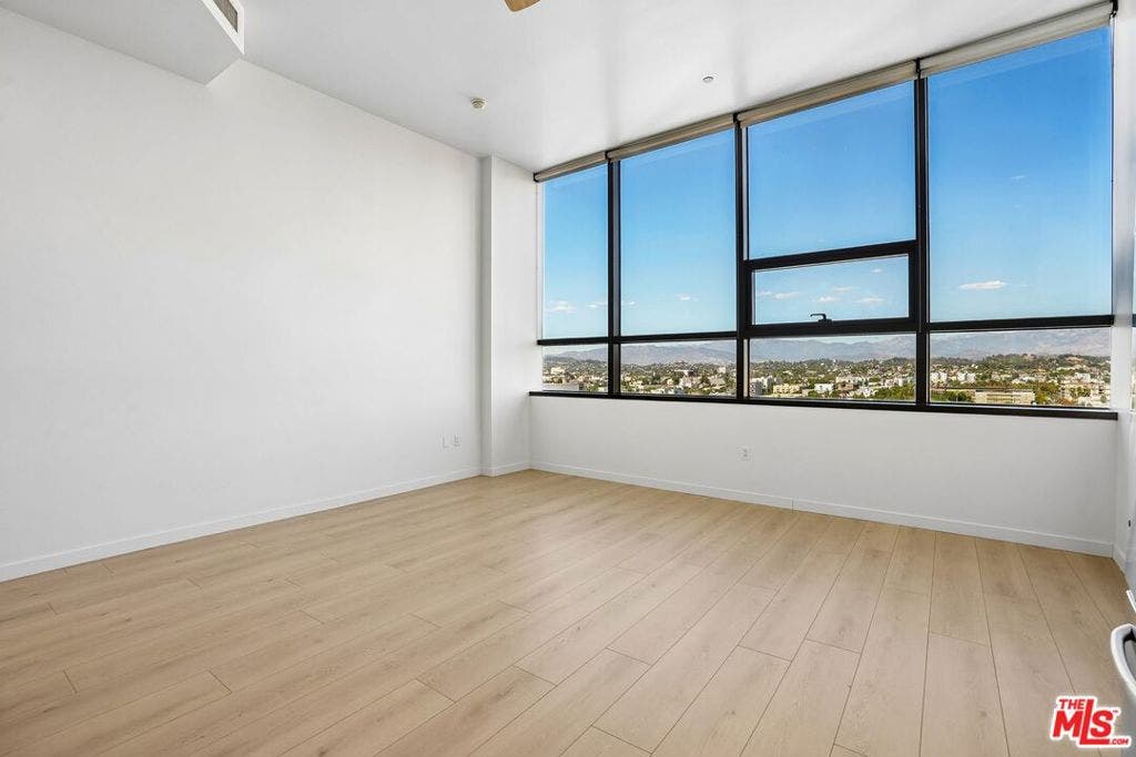 1100 Wilshire Boulevard, #1804, Los Angeles, CA 90017 1100 Wilshire Boulevard, #1804, Los Angeles, CA 90017