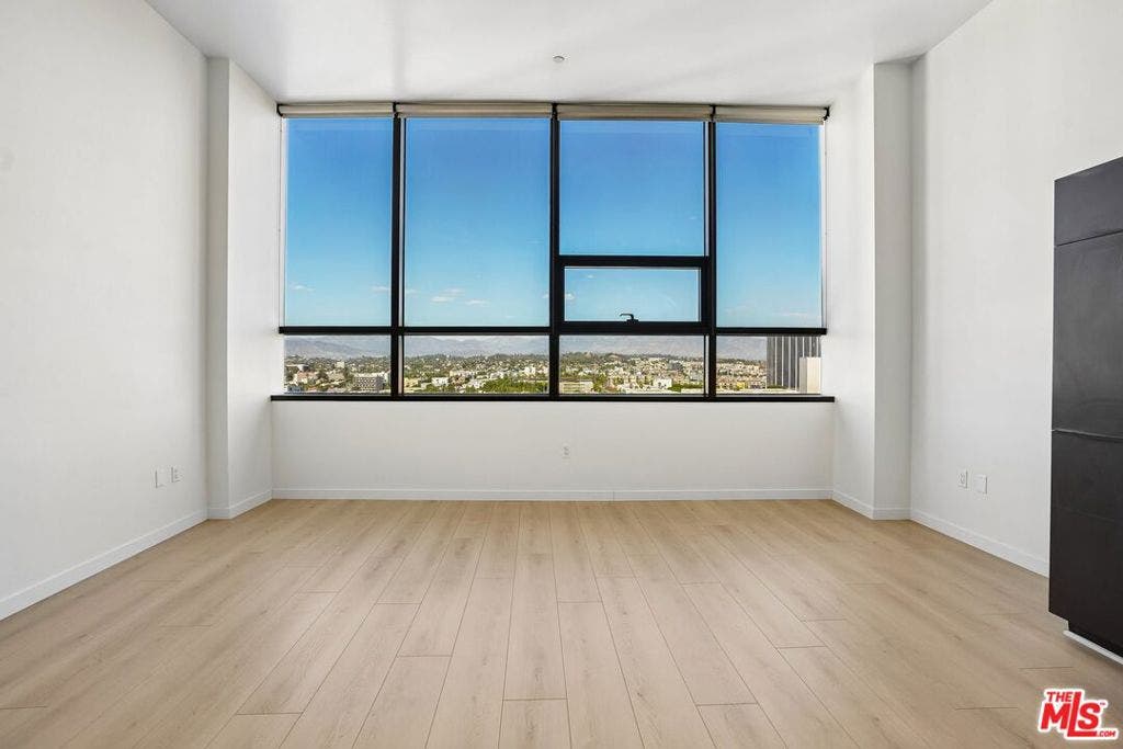 1100 Wilshire Boulevard, #1804, Los Angeles, CA 90017 1100 Wilshire Boulevard, #1804, Los Angeles, CA 90017