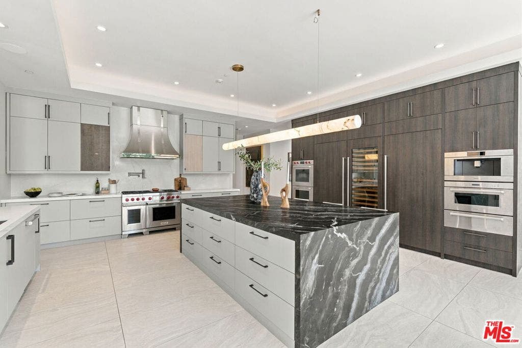 509 N Elm Drive, Beverly Hills, CA 90210 509 N Elm Drive, Beverly Hills, CA 90210