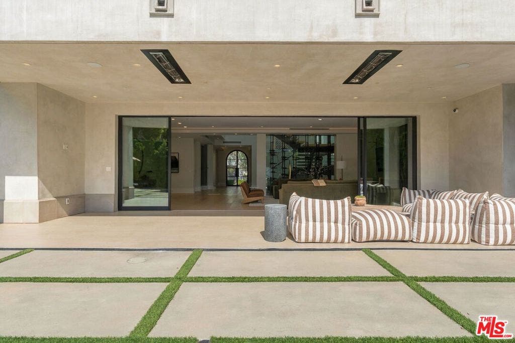 509 N Elm Drive, Beverly Hills, CA 90210 509 N Elm Drive, Beverly Hills, CA 90210