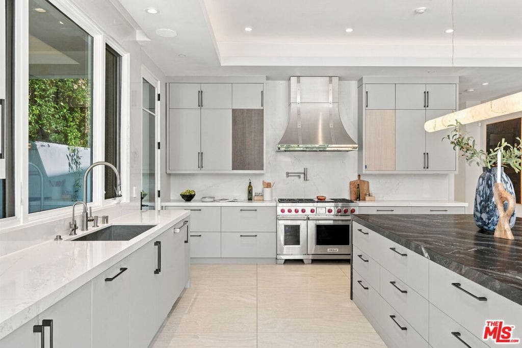 509 N Elm Drive, Beverly Hills, CA 90210 509 N Elm Drive, Beverly Hills, CA 90210