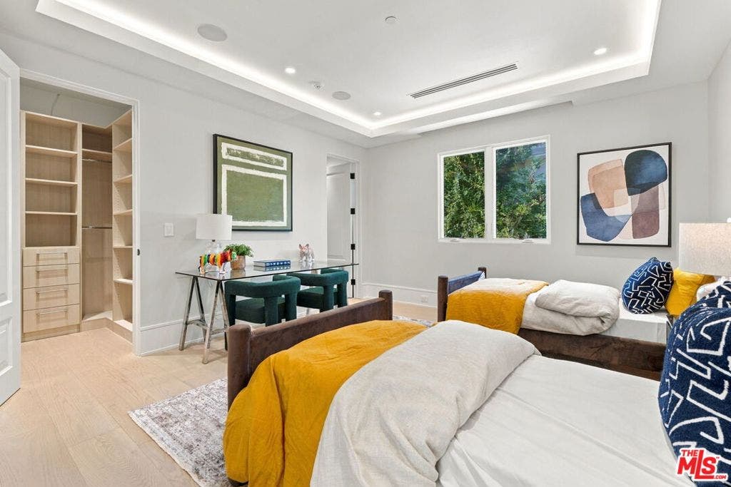 509 N Elm Drive, Beverly Hills, CA 90210 509 N Elm Drive, Beverly Hills, CA 90210