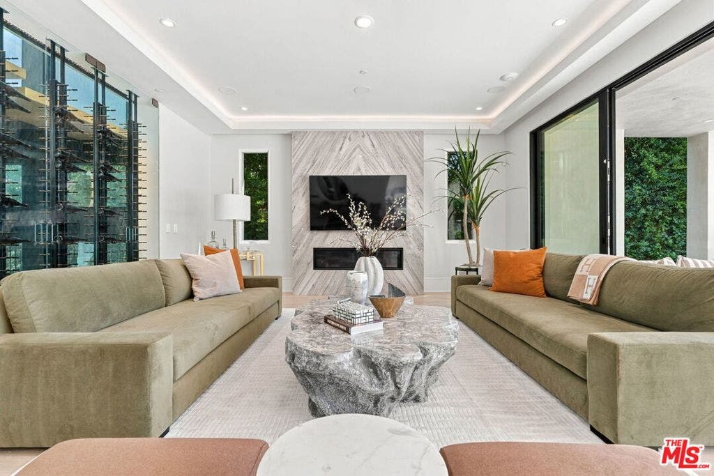 509 N Elm Drive, Beverly Hills, CA 90210 509 N Elm Drive, Beverly Hills, CA 90210