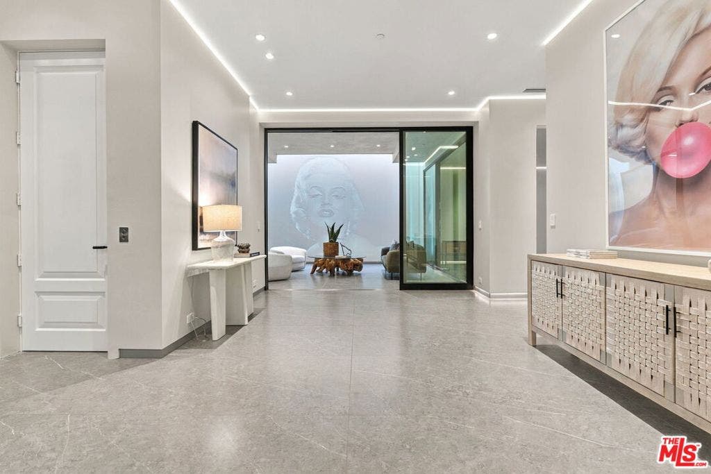 509 N Elm Drive, Beverly Hills, CA 90210 509 N Elm Drive, Beverly Hills, CA 90210