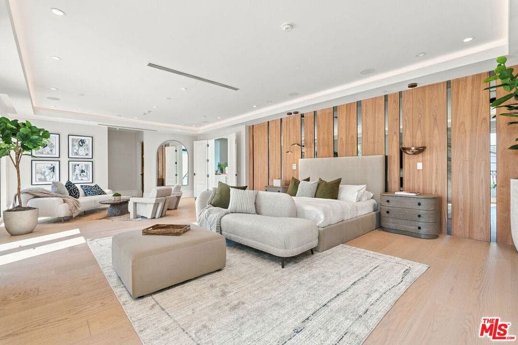 509 N Elm Drive, Beverly Hills, CA 90210 509 N Elm Drive, Beverly Hills, CA 90210