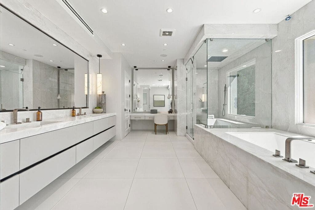 509 N Elm Drive, Beverly Hills, CA 90210 509 N Elm Drive, Beverly Hills, CA 90210