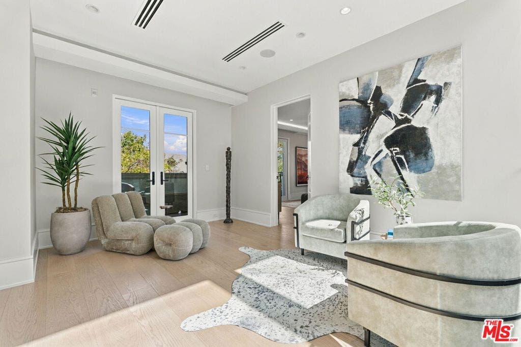 509 N Elm Drive, Beverly Hills, CA 90210 509 N Elm Drive, Beverly Hills, CA 90210