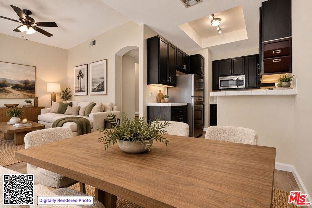 11112 La Maida Street, #14, North Hollywood, CA 91601 11112 La Maida Street, #14, North Hollywood, CA 91601