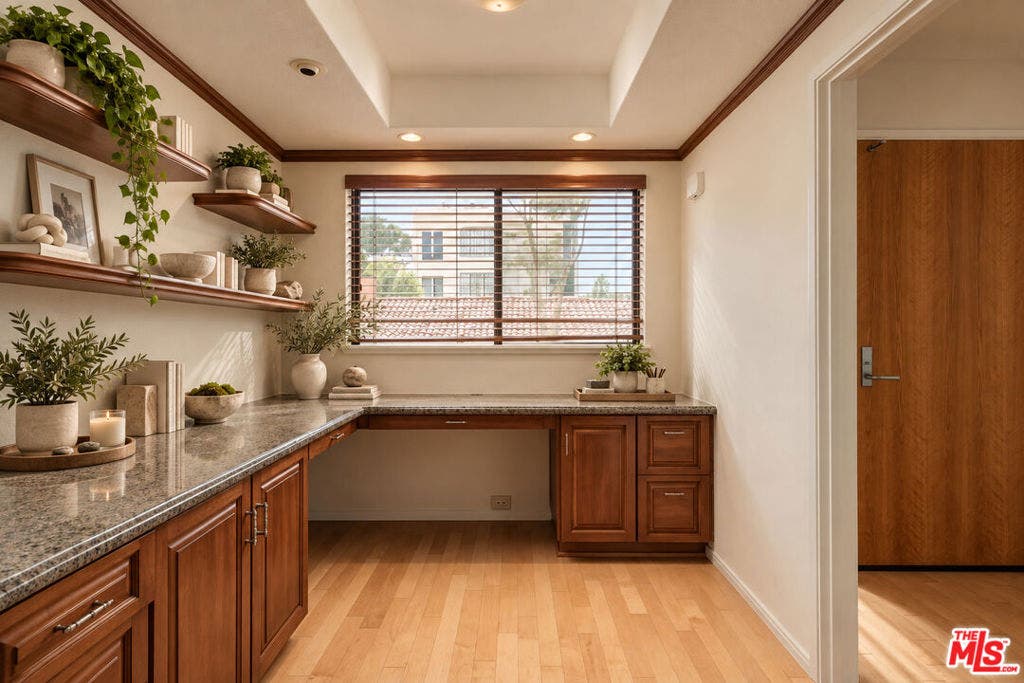 2950 Neilson Way, #408, Santa Monica, CA 90405 2950 Neilson Way, #408, Santa Monica, CA 90405