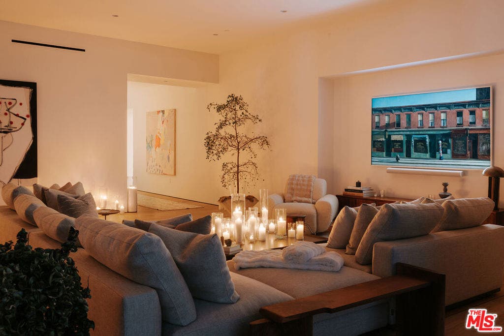 8899 Beverly Boulevard, #8B, West Hollywood, CA 90048 8899 Beverly Boulevard, #8B, West Hollywood, CA 90048