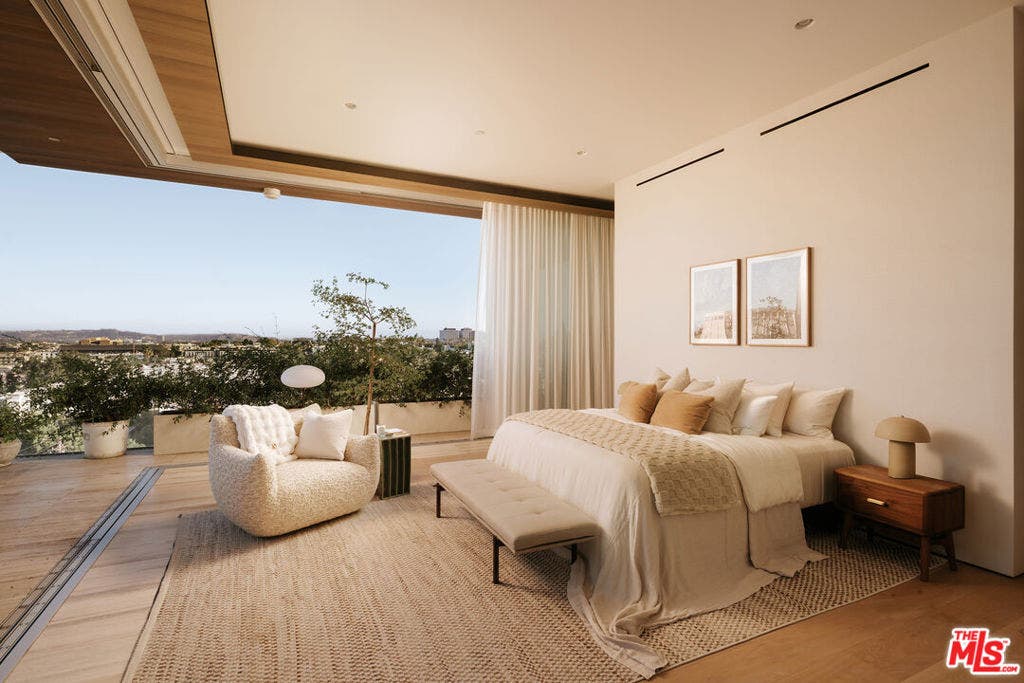 8899 Beverly Boulevard, #8B, West Hollywood, CA 90048 8899 Beverly Boulevard, #8B, West Hollywood, CA 90048