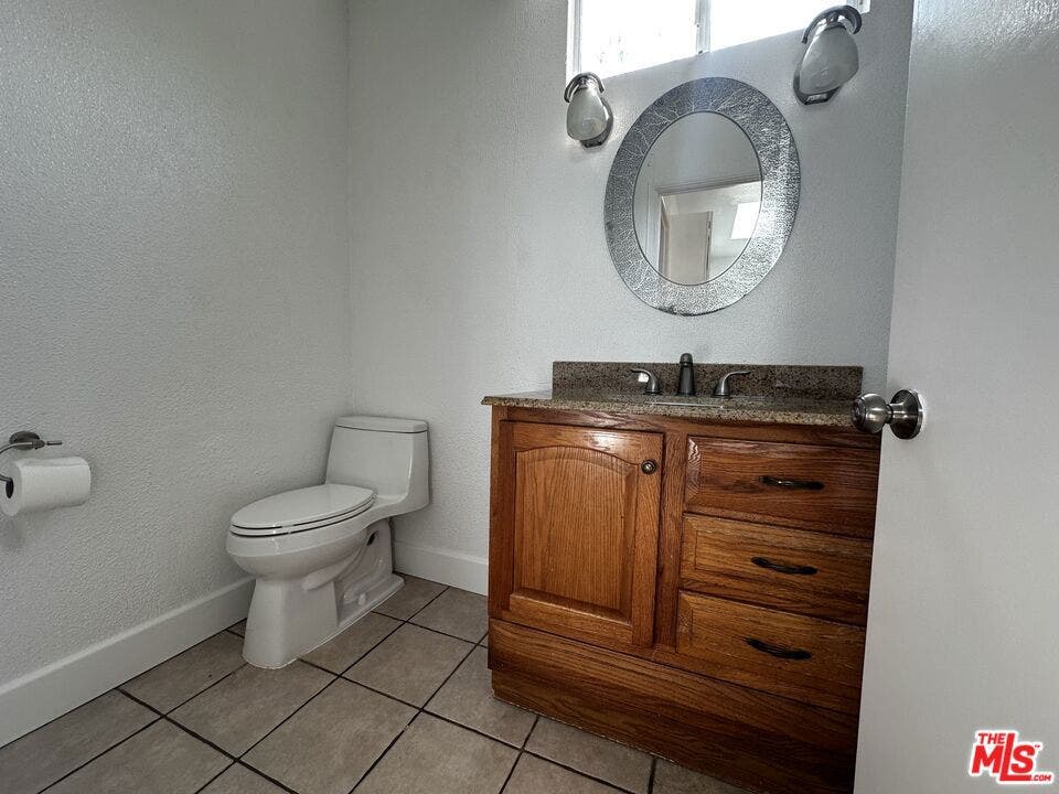 859 Commonwealth Avenue, Venice, CA 90291 859 Commonwealth Avenue, Venice, CA 90291