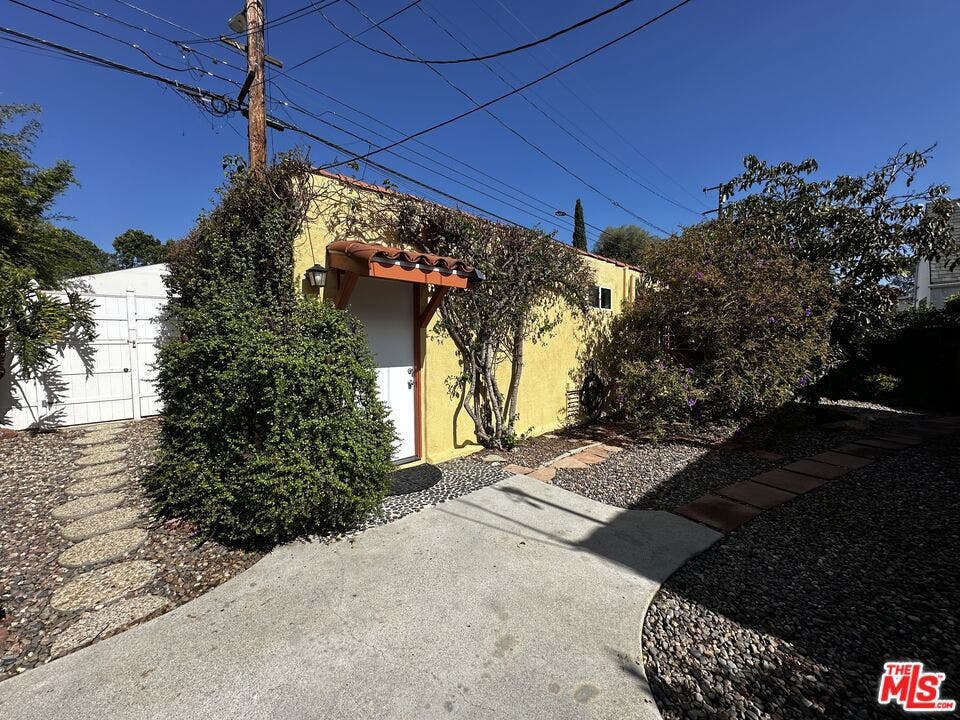 859 Commonwealth Avenue, Venice, CA 90291 859 Commonwealth Avenue, Venice, CA 90291