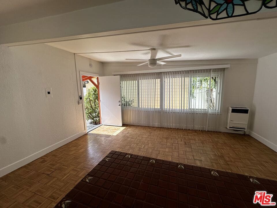 859 Commonwealth Avenue, Venice, CA 90291 859 Commonwealth Avenue, Venice, CA 90291