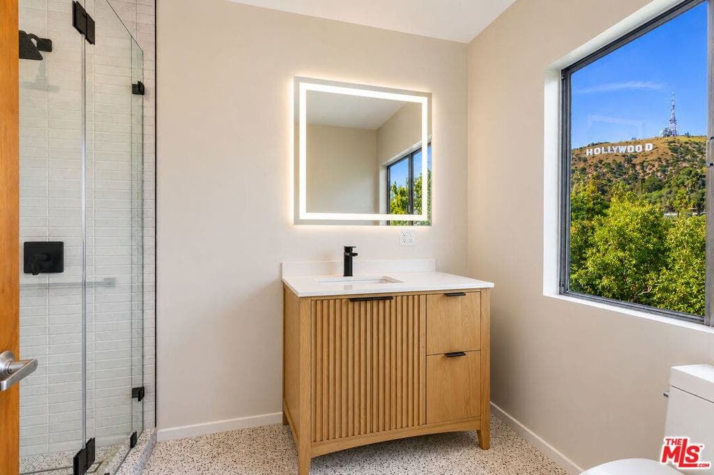 3162 Durand Drive, Los Angeles, CA 90068 3162 Durand Drive, Los Angeles, CA 90068
