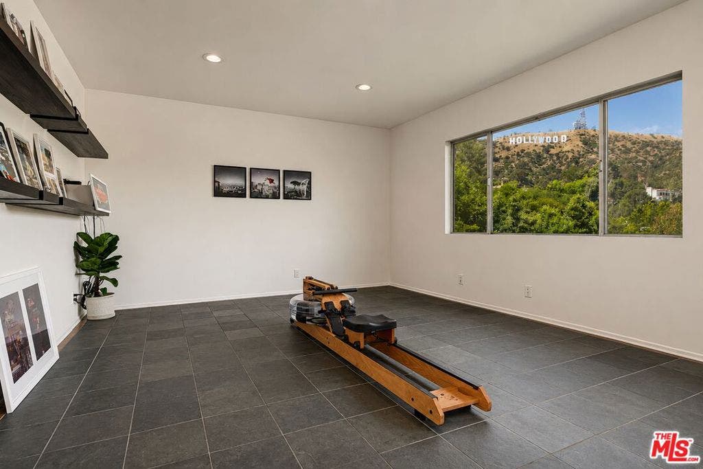 3162 Durand Drive, Los Angeles, CA 90068 3162 Durand Drive, Los Angeles, CA 90068