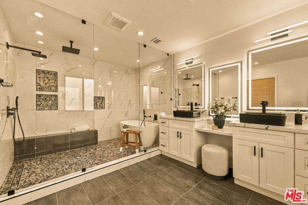 17723 Miranda Street, Encino, CA 91316 17723 Miranda Street, Encino, CA 91316