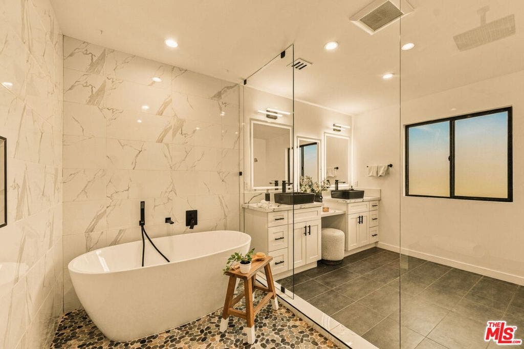 17723 Miranda Street, Encino, CA 91316 17723 Miranda Street, Encino, CA 91316