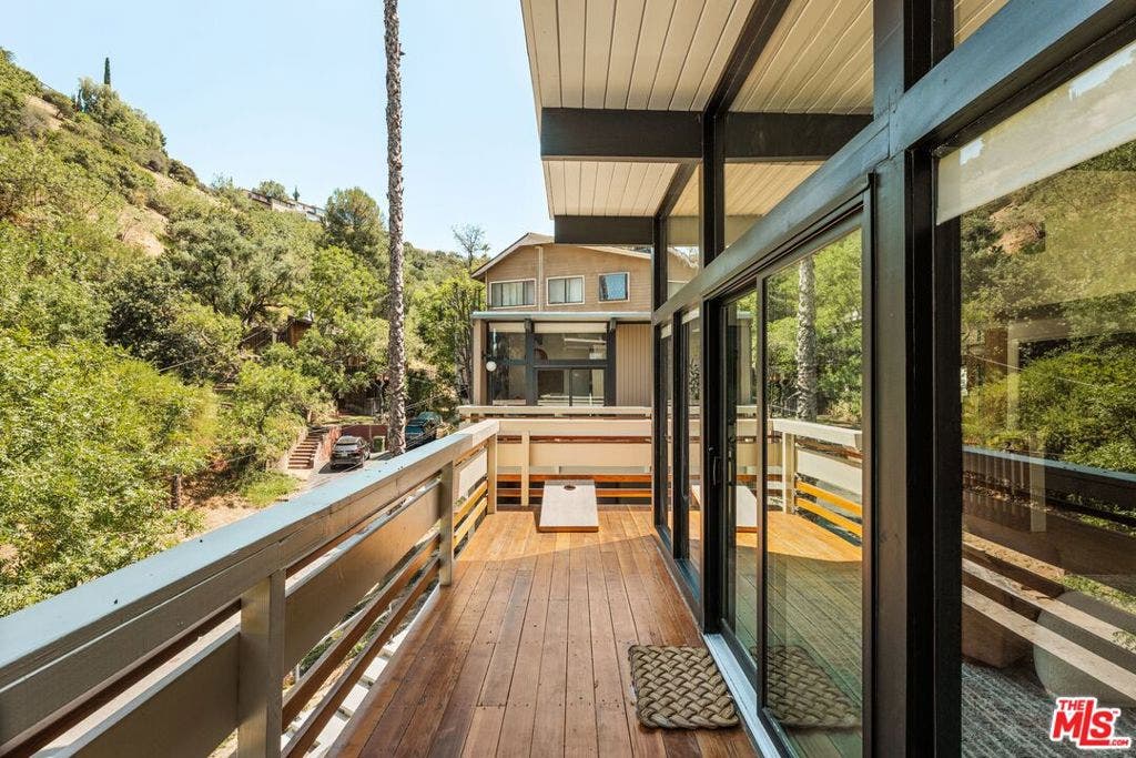 3905 Pacheco Drive, Sherman Oaks, CA 91403 3905 Pacheco Drive, Sherman Oaks, CA 91403