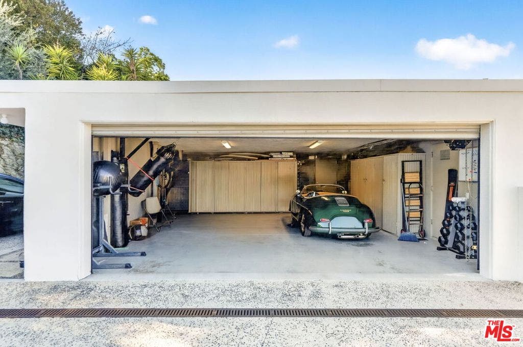 7829 Torreyson Drive, Los Angeles, CA 90046 7829 Torreyson Drive, Los Angeles, CA 90046