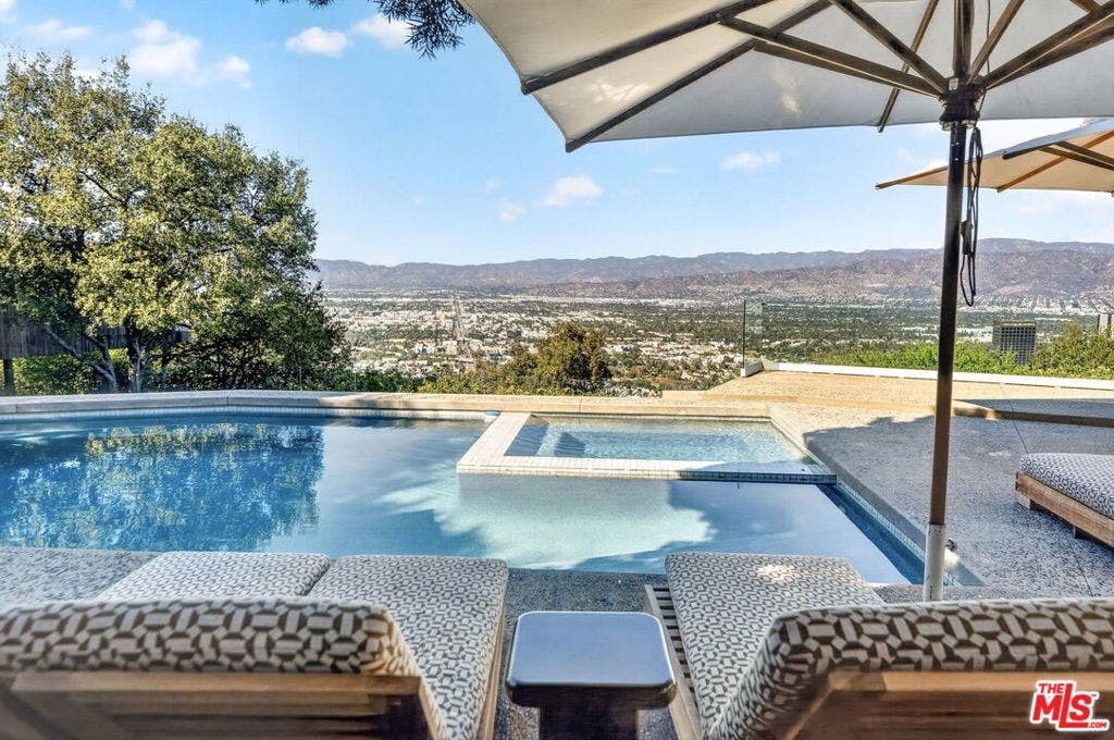 7829 Torreyson Drive, Los Angeles, CA 90046 7829 Torreyson Drive, Los Angeles, CA 90046